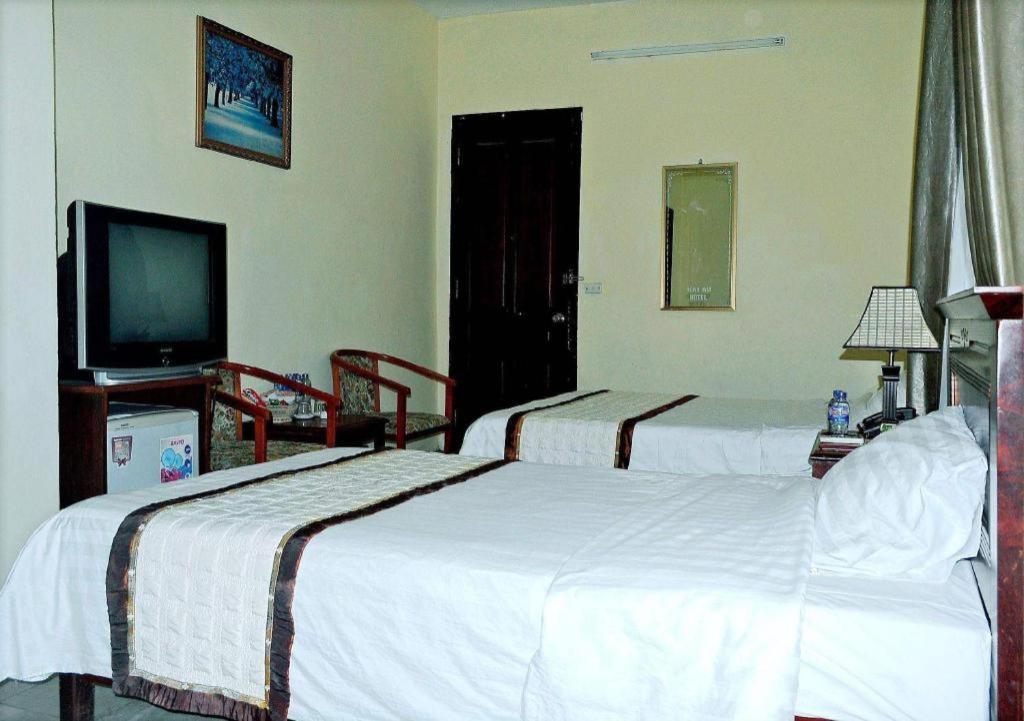 Hai Au Hotel Hai Phong Bagian luar foto