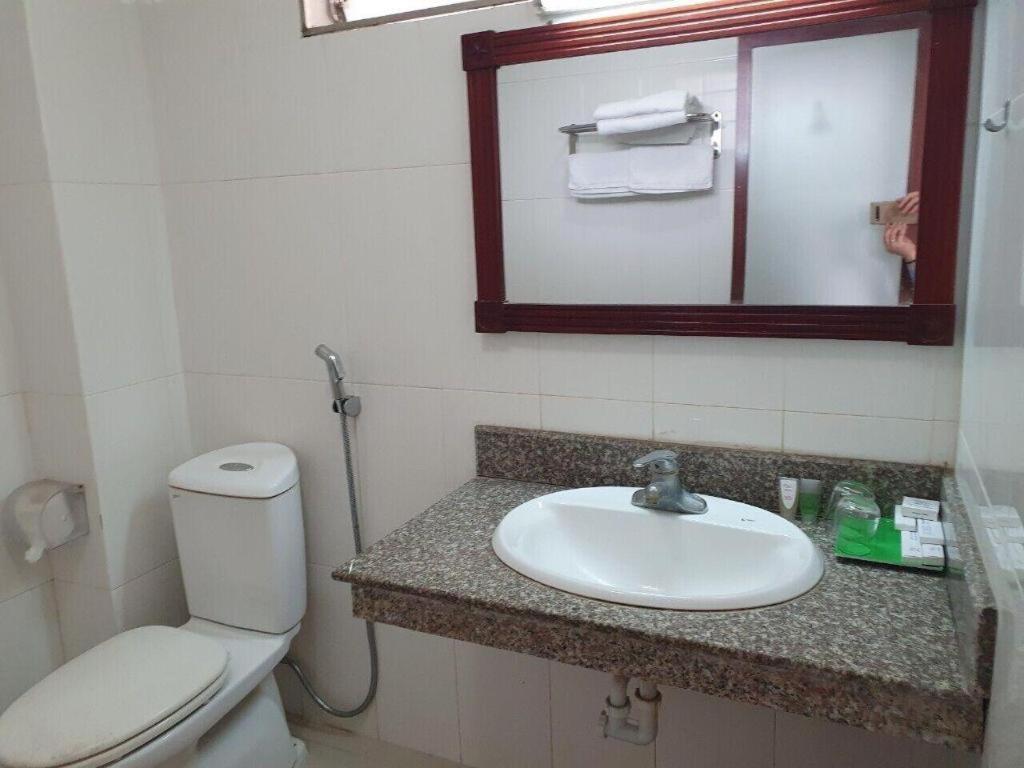 Hai Au Hotel Hai Phong Bagian luar foto